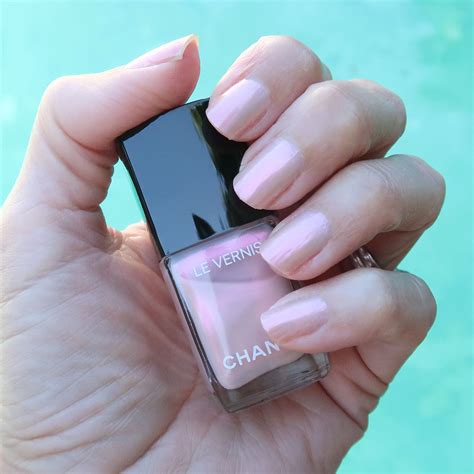 chanel vernis a ongle 521|chanel songe d'été nail color.